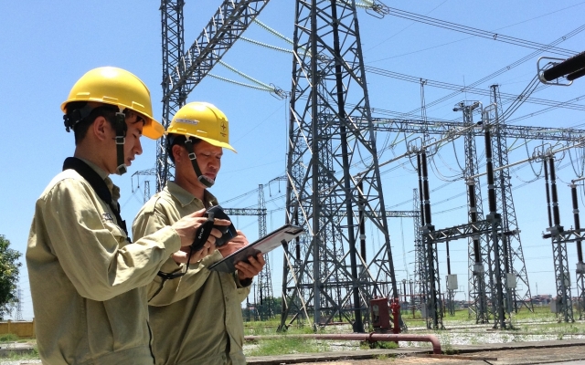 Slide - Điểm tin thị trường:  Việt Nam sẽ phải nhập khẩu 5.000 MW điện vào năm 2030