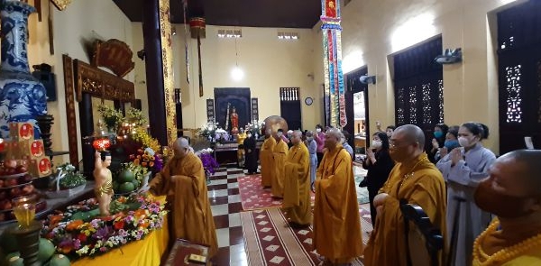 Giáo hội Phật giáo Việt Nam tổ chức lễ tắm Phật tại Chùa Quán Sứ