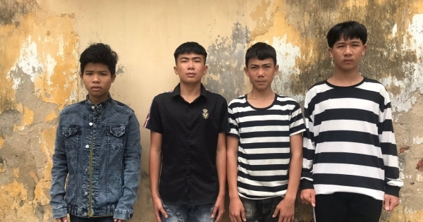 Bắt nhóm thanh niên "choai" trộm 180 con gà của người dân ở Quảng Bình