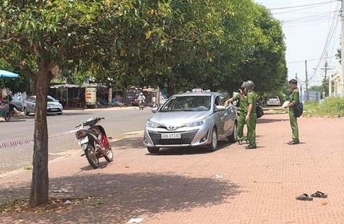 Đắk Nông: Dùng dao đâm chết đồng nghiệp do giành khách taxi