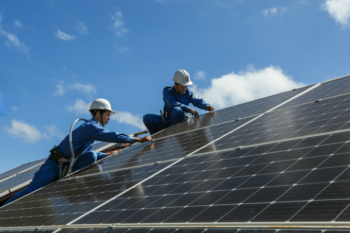 Trên địa bàn 13 tỉnh, thành phố miền Trung – Tây Nguyên có 5.025 khách hàng đầu tư lắp đặt hệ thống điện mặt trời.