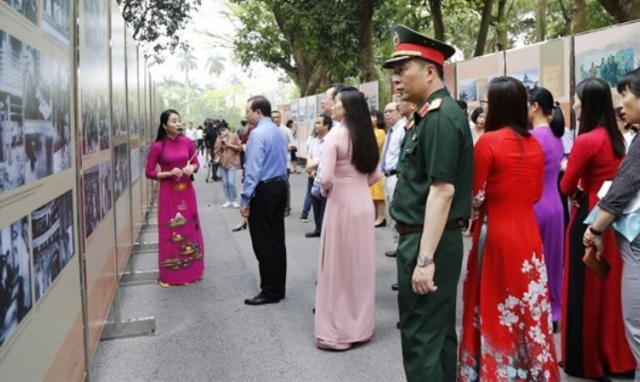 Hồ Chí Minh - Sự kết tinh những truyền thống tốt đẹp của dân tộc