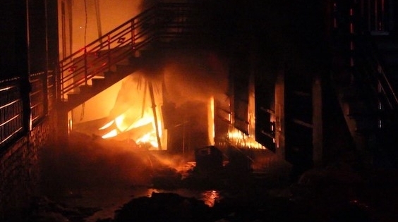 Cháy 6 căn nhà liên tiếp nhau ở TP Biên Hòa