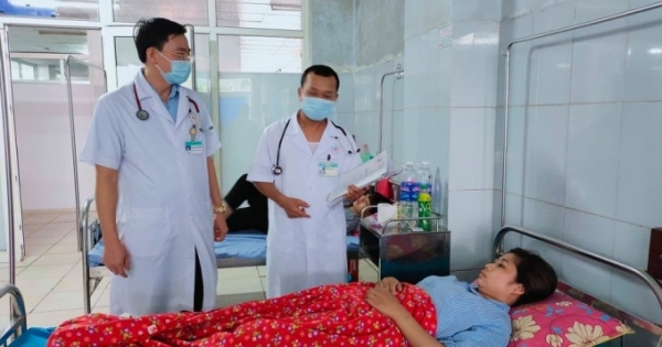 Tuyên Quang: Ngộ độc thực phẩm, 25 người nhập viện