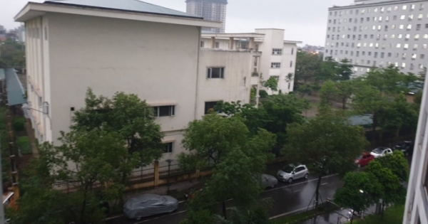Dự báo thời tiết ngày 12/5: Trời tối đen, Hà Nội mưa to từ 5h sáng