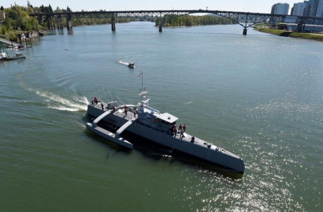 Vì sao hải quân Mỹ 'khát' tàu không người lái ?