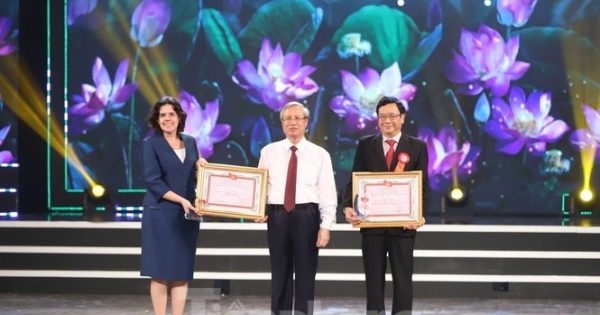 Toàn cảnh lễ trao giải tác phẩm học tập Chủ tịch Hồ Chí Minh