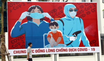 Báo Anh: Việt Nam quyết tâm cứu phi công Anh mắc Covid-19