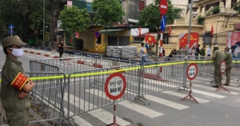 Chi tiết phá dỡ phần sai phạm tòa nhà 8B Lê Trực, Hà Nội