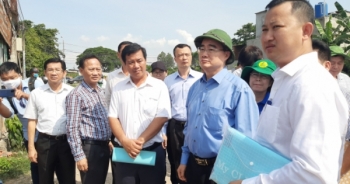 Bí thư Nguyễn Thiện Nhân thị sát điểm nóng xây nhà không phép ở huyện Bình Chánh
