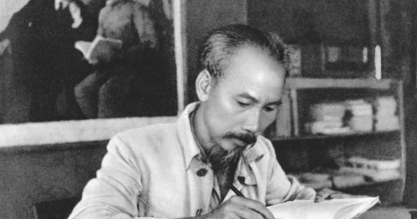 Khát vọng Hồ Chí Minh