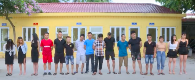 Bắc Ninh: Bắt quả tang 16 nam thanh, nữ tú đang “bay, lắc” trong quán karaoke