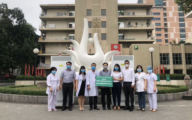 Bệnh viện Bạch Mai tiếp nhận máy lọc không khí từ AirFiltech