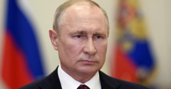 Tổng thống Nga Putin xuất hiện hiếm hoi ở Điện Kremlin giữa dịch Covid-19