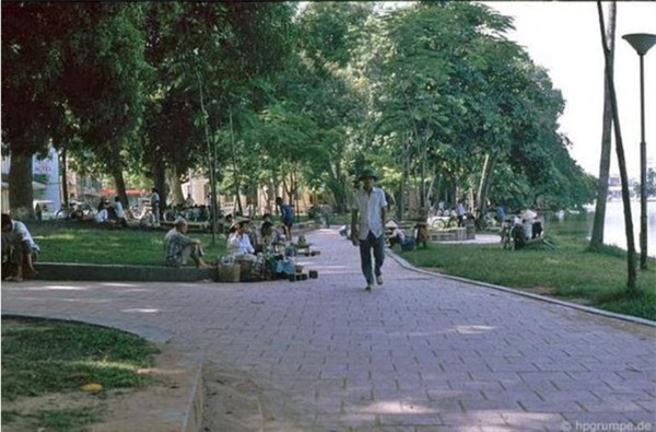 Những bức ảnh hiếm hoi về Hà Nội cuối thời kỳ bao cấp 19