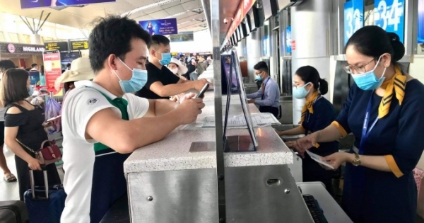 Đà Nẵng: Các hãng hàng không tăng cường công tác truyền truyền phòng chống dịch