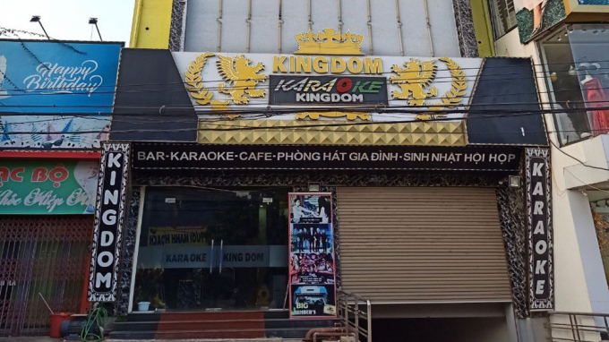 Từ 12 giờ ngày 03/5, các cơ sở kinh doanh dịch vụ karaoke tạm dừng hoạt động để phòng, chống dịch. Ảnh tư liệu.