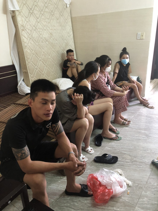 12 thanh niên mở tiệc ma túy giữa mùa dịch Covid-19 tại Đà Nẵng.