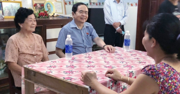 Phó Chủ tịch Thường trực Quốc hội Trần Thanh Mẫn thăm gia đình chính sách tại Hậu Giang