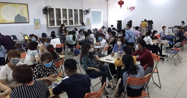 Đà Nẵng: Hơn 100 người của Công ty Liên kết Việt Nam tụ tập bất chấp quy định phòng ngừa dịch bệnh