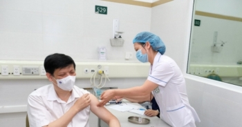Bộ Y tế: Thêm 1,682 triệu liều vắc xin phòng Covdi-19 của COVAX về đến Việt Nam