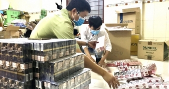 Thu giữ gần 2 nghìn bao thuốc lá giả mạo nhãn hiệu 555 và CravenA tại Phú Yên