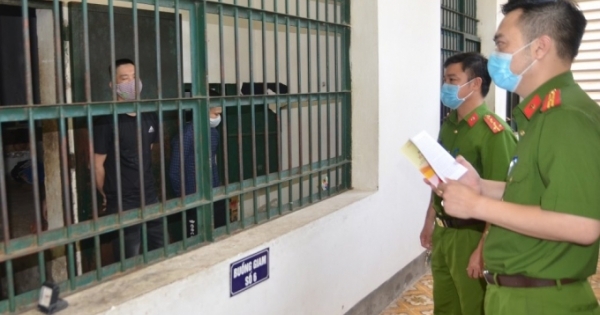 Cử tri đặc biệt tại điểm bầu cử Trại tạm giam Công an tỉnh Nghệ An
