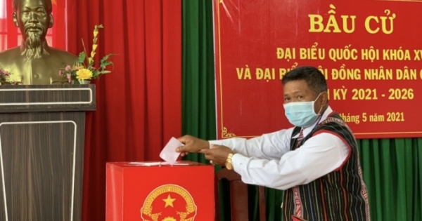 Đồng bào dân tộc thiểu số tỉnh Đắk Nông hăng hái tham gia ngày hội bầu cử
