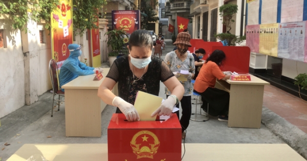 Hải Phòng: Hoàn thành việc bỏ phiếu trong khu phong tỏa tại quận Hồng Bàng