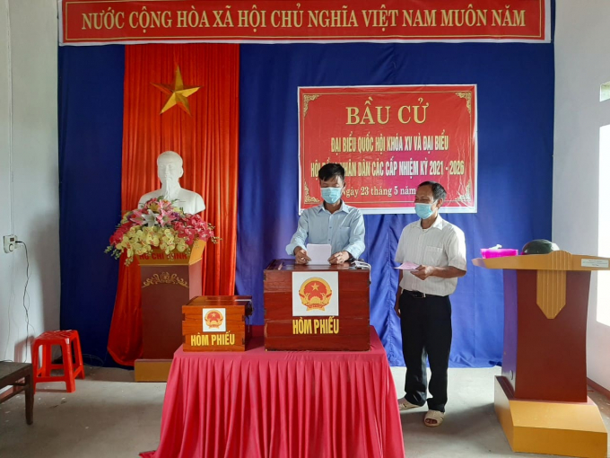 Điểm bầu cử số 4 thuộc UBND xã Yên Luật, huyện Hạ Hòa tỉnh Phú Thọ
