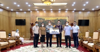 Tập đoàn Bách Việt trao tặng vật tư y tế giá trị gần 3 tỷ đồng ủng hộ Bắc Giang, Bắc Ninh