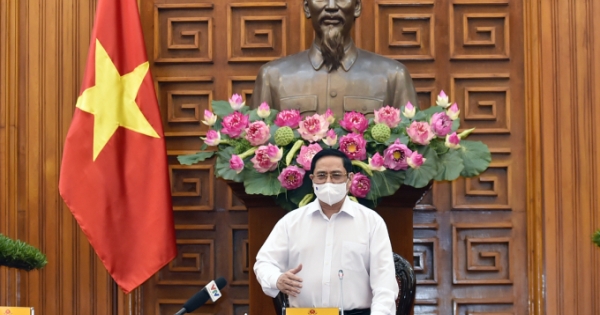 Thủ tướng Phạm Minh Chính: "Chúng ta quyết tâm đẩy lùi đợt dịch này, kiên trì thực hiện mục tiêu kép"