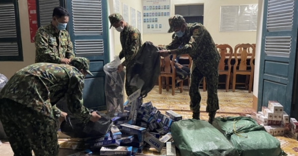 Bộ đội Biên phòng An Giang thu giữ 4.000 bao thuốc lá ngoại nhập lậu