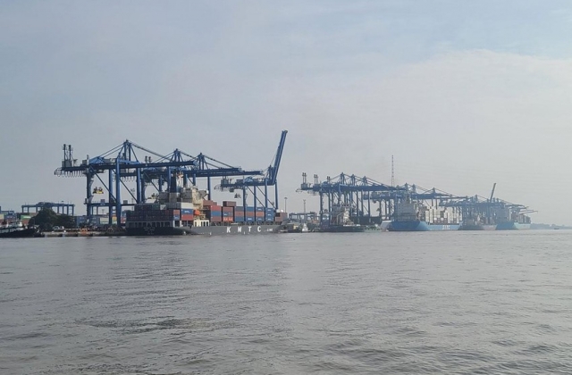 Sở GTVT TP.HCM phản hồi về việc thu phí hạ tầng cảng biển