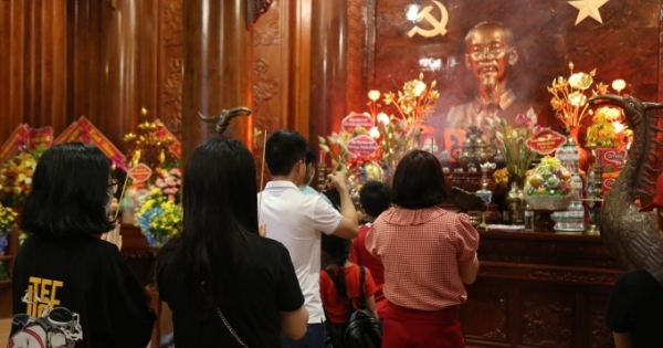 Nghệ An: Hơn 700 nghìn lượt khách du lịch dịp lễ, doanh thu 855 tỷ đồng