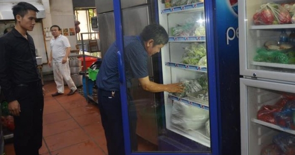 Xử phạt 27 cơ sở sản xuất, kinh doanh thực phẩm tại quận Long Biên