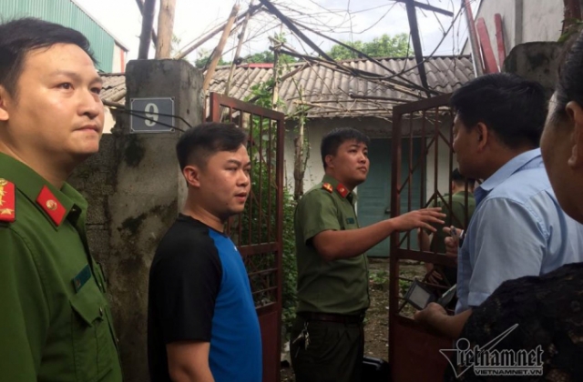 Gian lận thi cử ở Hòa Bình: Khám nhà Phó hiệu trưởng trường Phổ thông dân tộc nội trú huyện Lạc Thủy