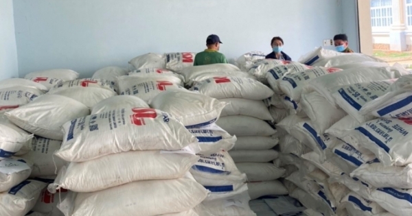 15 tấn đường cát vi phạm về nhãn mác bị thu giữ tại Bình Thuận