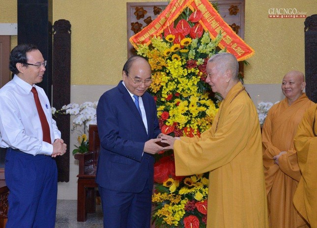 Trưởng lão Hòa thượng Quyền Pháp chủ khẳng định sự trọng thị của bạn bè quốc tế về nếp sống cao đẹp của người Phật tử Việt Nam cũng chính là vinh dự chung cho dân tộc Việt Nam.