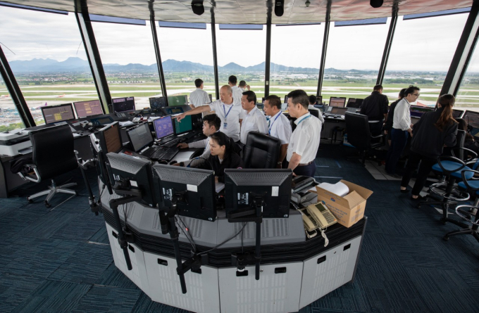Công ty Quản lý bay miền Bắc chính thức tiếp nhận cung cấp dịch vụ thông báo tự động (ATIS)  tại khu vực sân bay Nội Bài từ Trung tâm Khí tượng Hàng không. (Ảnh: vatm.vn)