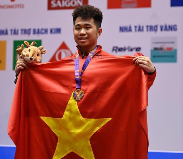 Nguyễn Đức Tuân giành HCV bóng bàn đơn nam tại SEA Games 31 (Ảnh: Tiến Tuấn).