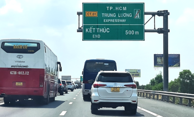 Cao tốc TP Hồ Chí Minh – Trung Lương là tuyến đường bộ cao tốc đầu tiên áp dụng hình thức “chuyển nhượng quyền thu phí”