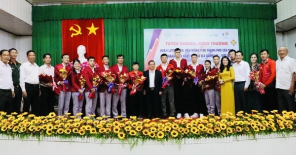 Cần Thơ: Gần 1,6 tỷ đồng thưởng các VĐV, HLV đạt thành tích  xuất sắc tại SEA Games 31