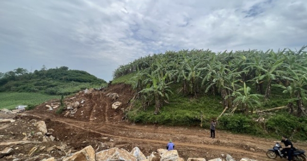 Cận cảnh điểm khai thác 508m3 đá trái phép tại huyện Nghĩa Đàn