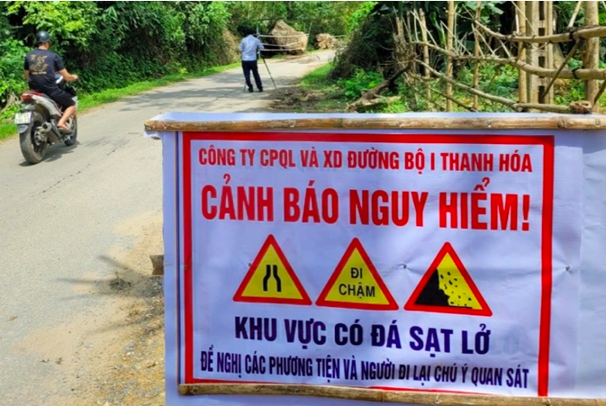 Cảnh báo sạt lở của Công ty CPQL và XD đường bộ 1 Thanh Hoá.