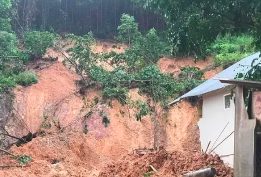 Thái Nguyên: Sạt lở đất kinh hoàng khiến 3 người dân thiệt mạng thương tâm