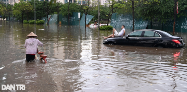 Xe ô tô bị ngập nước do mưa lớn gây hỏng hóc, chủ phương tiện được hưởng quyền lợi gì?