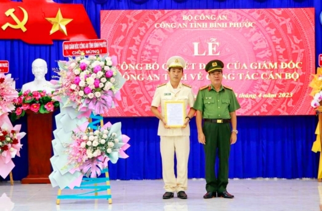 Thượng tá Lê Tiến Huyên được bổ nhiệm giữ chức Trưởng công an huyện Bù Đốp