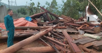 Nghệ An: Lốc xoáy khiến nhiều nhà dân bị hư hỏng