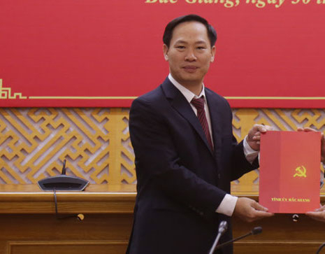 Ông Lê Minh Hoàng - Chánh Văn phòng Tỉnh uỷ Bắc Giang thời điểm năm 2014 là phó Chủ tịch UBND nhân dân huyện Lục Nam.